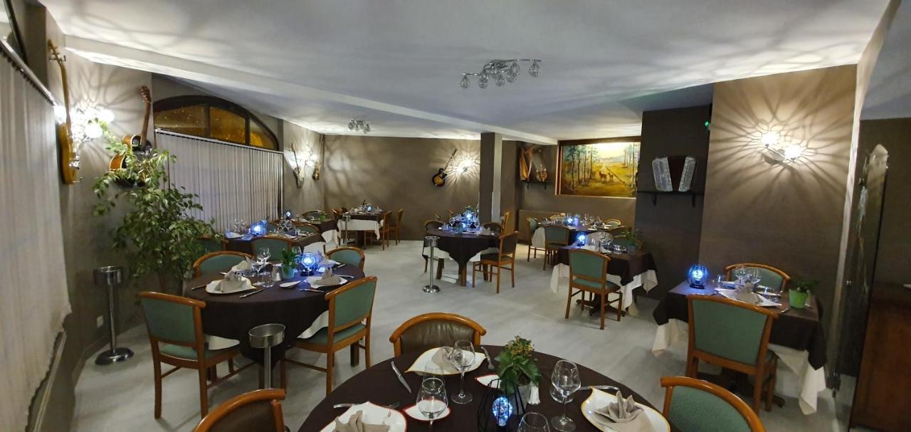 Logis Hotel Saint-Hubert Cour-Cheverny Eksteriør bilde
