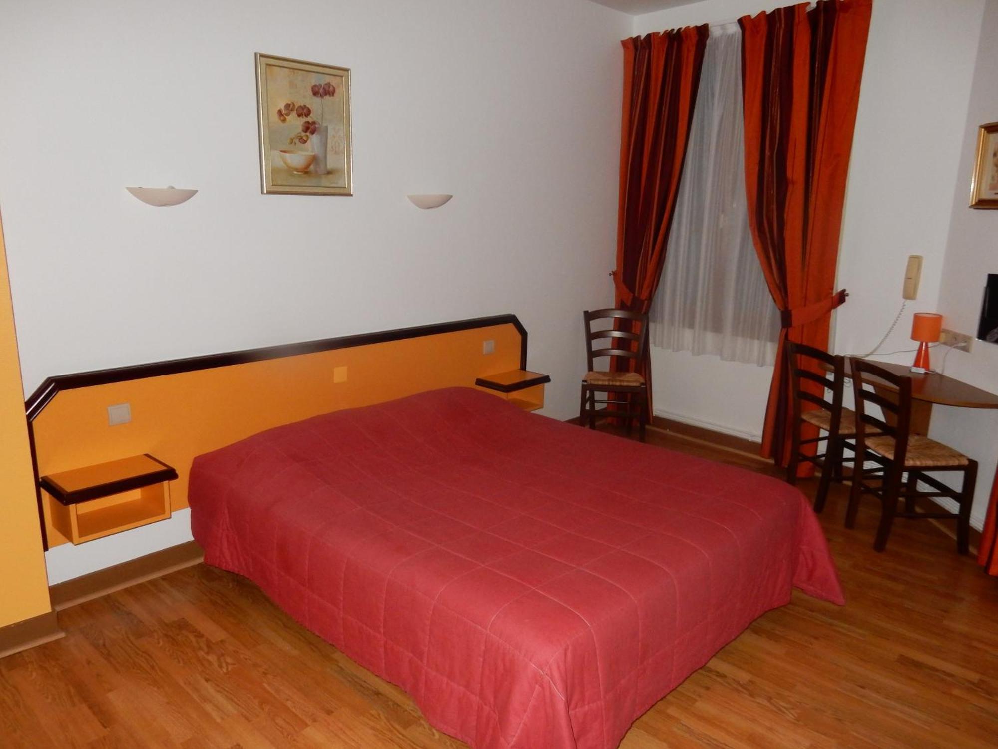 Logis Hotel Saint-Hubert Cour-Cheverny Rom bilde