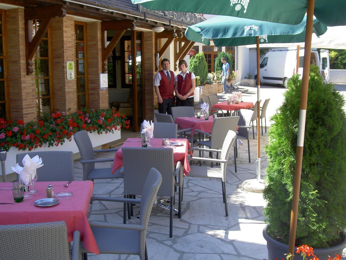 Logis Hotel Saint-Hubert Cour-Cheverny Eksteriør bilde