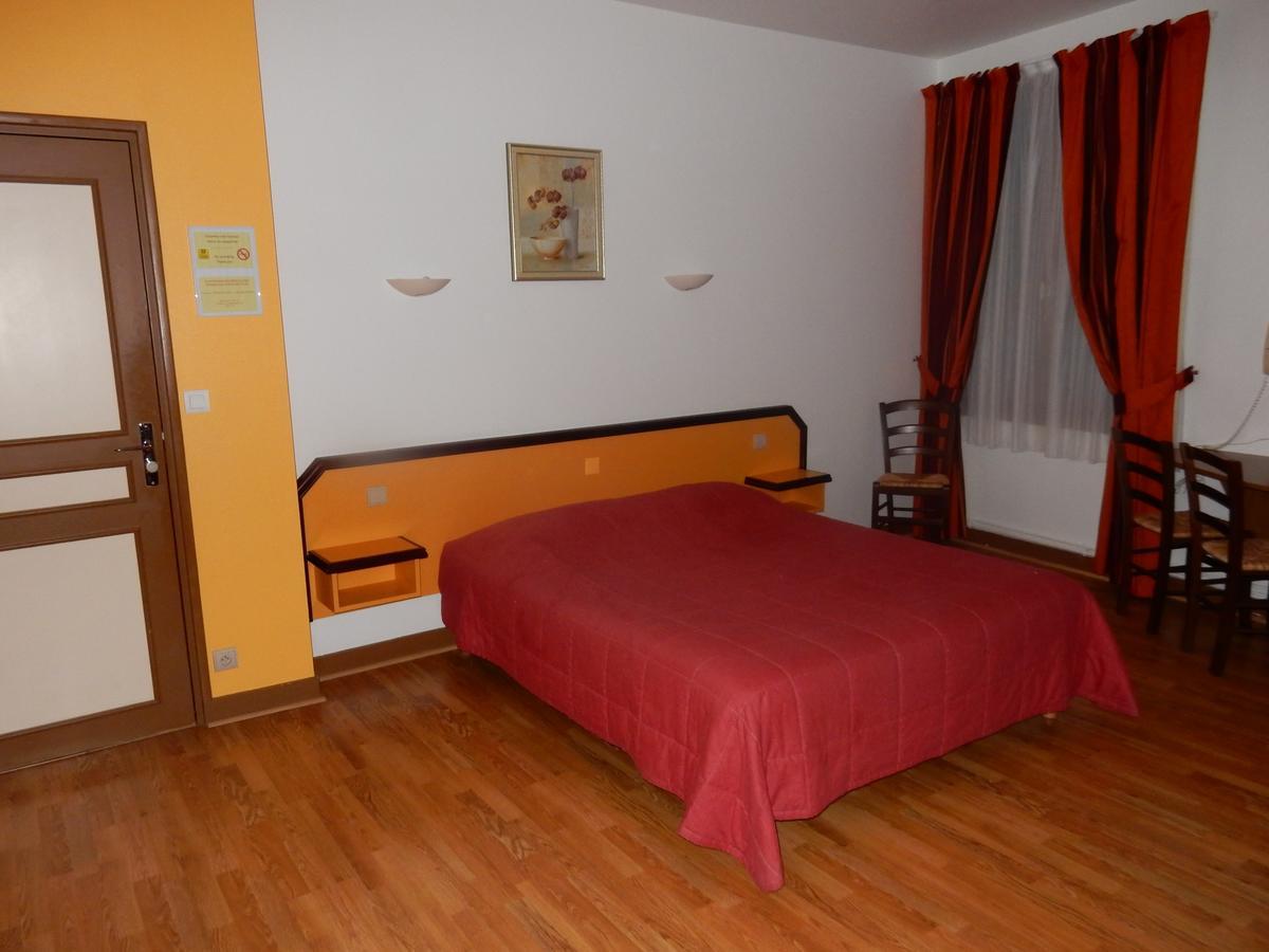 Logis Hotel Saint-Hubert Cour-Cheverny Eksteriør bilde