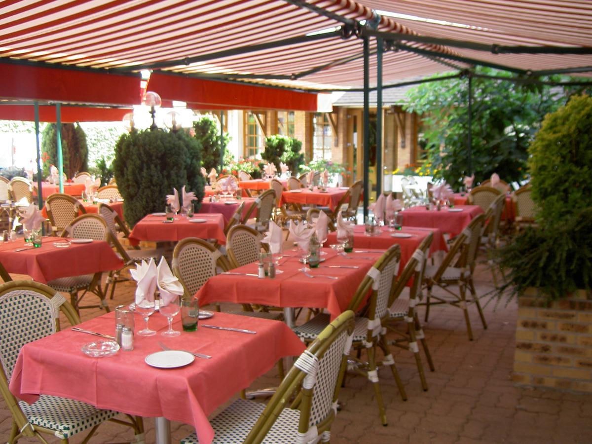Logis Hotel Saint-Hubert Cour-Cheverny Eksteriør bilde