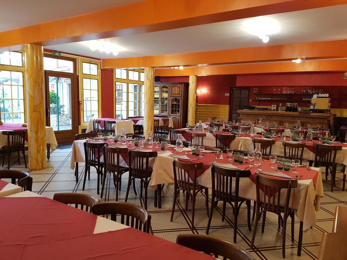 Logis Hotel Saint-Hubert Cour-Cheverny Eksteriør bilde