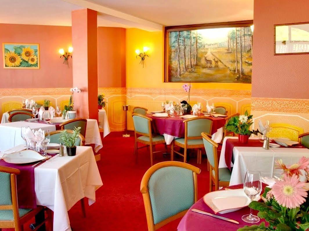 Logis Hotel Saint-Hubert Cour-Cheverny Eksteriør bilde