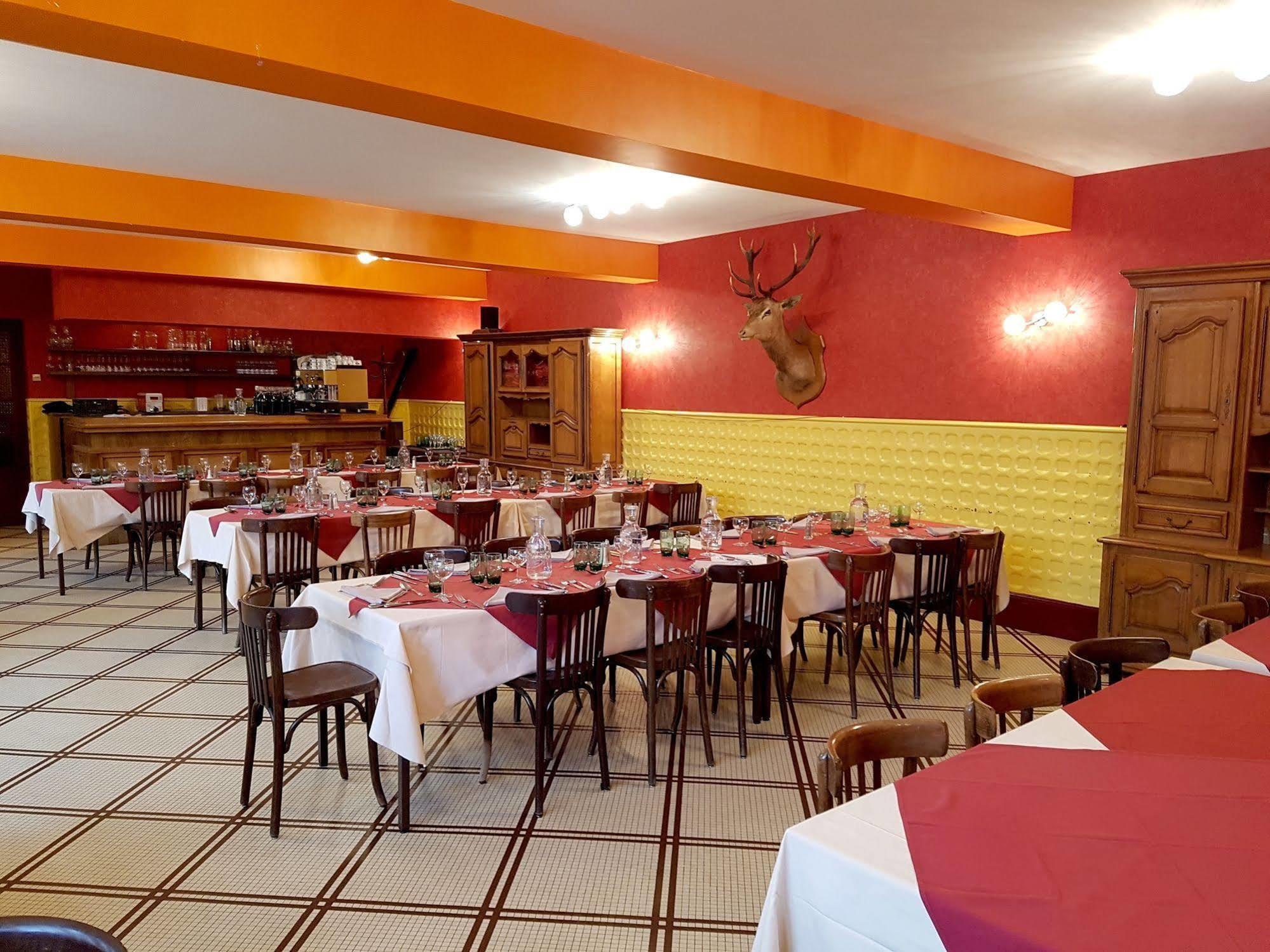 Logis Hotel Saint-Hubert Cour-Cheverny Eksteriør bilde